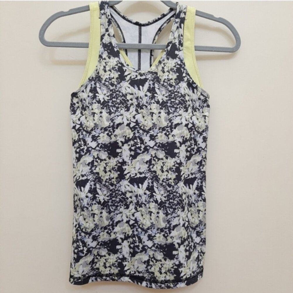 Lululemon  neon Green Built in Bra Tank Top Sz 4